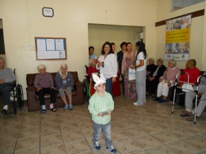 Asilo em Clima de P�scoa 